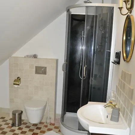 Lesna Polana בית חווה *